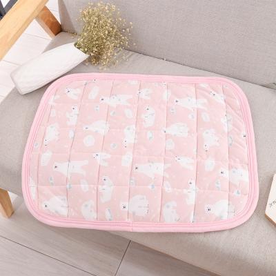 China Wholesale Mechanic Cover Mechanical Ice Cushion Mat Dog Cooling Mat Breathable Dog Bed Pet Wash Pad Silk Sofa for sale