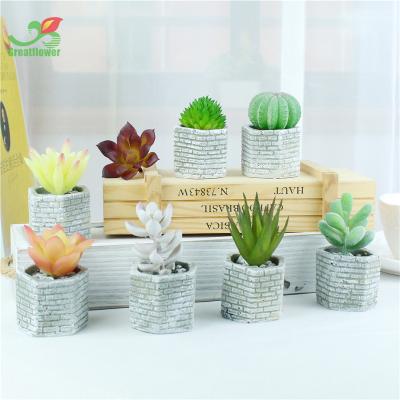 China PC04 Rustic New Originally Designed Artificial Succulents With Resin Pots for sale