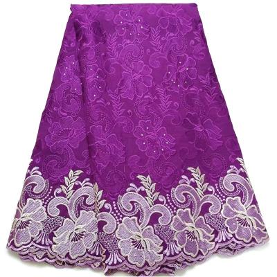 China Newest Beautiful Viable Drilling Embroidery Drilling Comfortable Nigerian African Cotton Lace Fabric For Party for sale