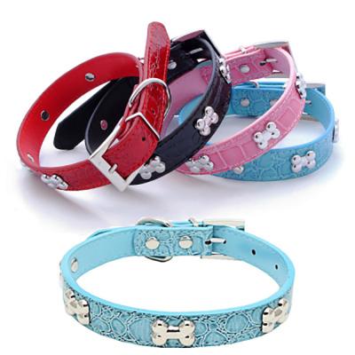 China Crocodile Grain PU Pet Collars Bone Clasp Dog Leather Stocked Collars and Leash for Dogs for sale