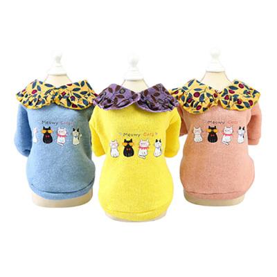 China New Sustainable Pet Designer Dog Clothes Wholesale Small Dog Warm Winter Clothes for sale