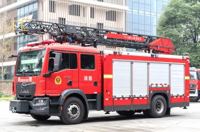 Cina Grande tipo di combustibile diesel aereo rosso pesante del camion dei vigili del fuoco con il serbatoio di acqua 4000L in vendita