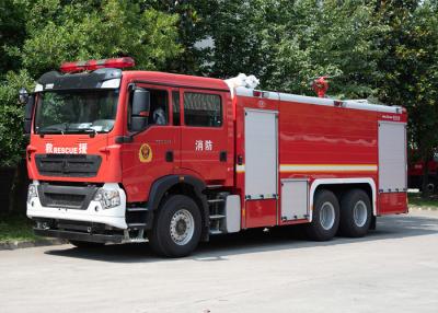 China Carro de bombeiros industrial de Sinotruk HOWO 12000L com bomba & monitor à venda