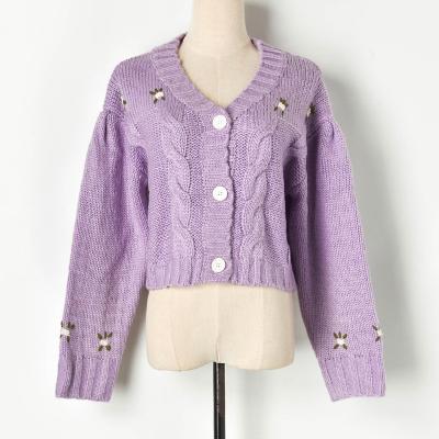 China Anti-Wrinkle Hand Knitting Embroidered Cotton Buttoned Crochet Woven Women Crop Warm Fuzzy Sweater Cardigan for sale