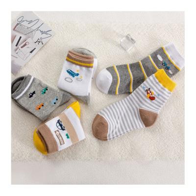 China QUICK DRY Car Jacquard Kids Cartoon Crew Wholesale Custom Design Kids Sport Cute Baby Cotton Kids Socks for sale