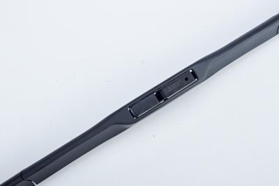 China Vehicles Silicone Wiper Blades Frameless Auto Multifunctional Wiper for sale