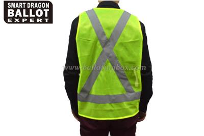 Cina La maglia gialla fluorescente 100% di sicurezza del poliestere copre l'attrezzatura di sicurezza riflettente della maglia in vendita