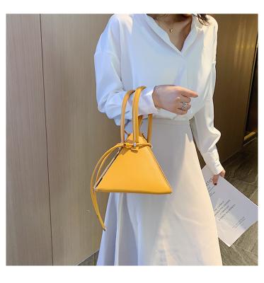 China Designed 2021Fashion New Fashion Creativity Easter Pumpkin Lamp Handbags Women Easter Shoulder Bag Gift Bags Women Shoulder Bag Leather for sale