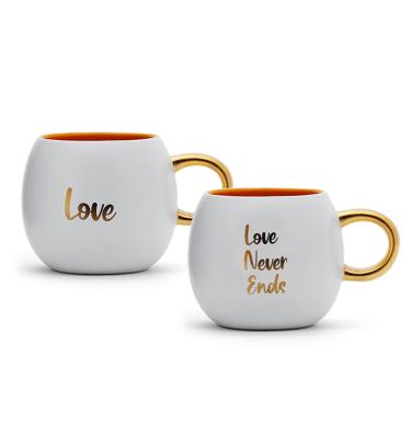 中国 Painterly Decal On Glaze Ceramic Coffee Mugs with golden handle for Valentine‘s Day Birthday 販売のため