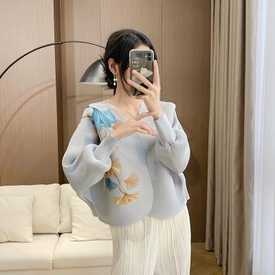 China 2023 Custom Women Clothing Ladies Anti-Wrinkle New Pleated Long Sleeve Cardigan Coat For Women Casual Coat for sale