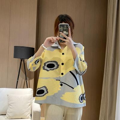 China new arrivals Anti-wrinkle 2023 spring summer ladies elegant long sleeve cardigan pleated coats for women women coats and jackets for sale