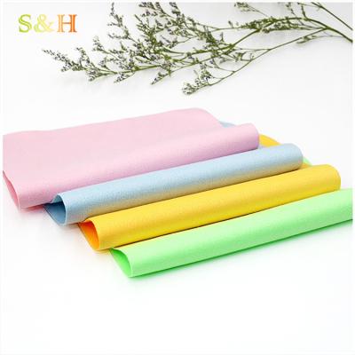 China Manufacturer Custom Printed Microfiber Glass Dust Wiping Cloth For Cleaning Glasses for sale