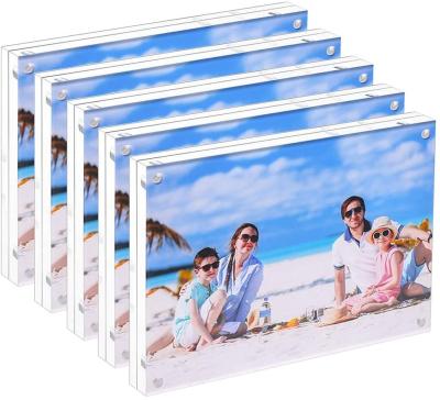 China Clear Cosmetics Shop 5x7' Double Sided Magnetic Picture Frameless Acrylic Picture Frame For Family Baby Document for sale