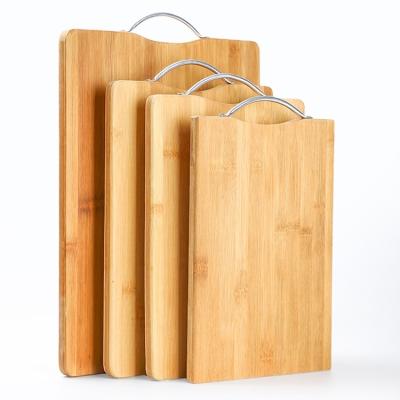 China Bamboo cutting board stocked wholesale classic cutting plates with metal handle for sale