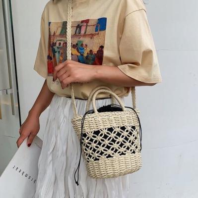 China Fashion Manufacturers Hot Sale Fashion Round Rattan Bag With Long Strap Straw Bag for sale