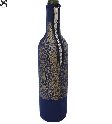 China Waterproof Neoprene Wine Bottle Cover With Protective Christmas Cooler Gift Bag Zipper Sleeve Custom Print for sale