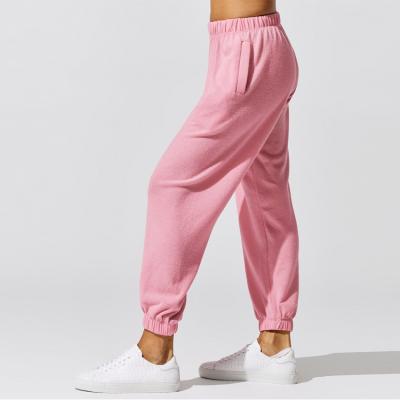 China Wholesale French Terry Jogger Pant Anti-Wrinkle Wear Anti-Wrinkle Sport Women Training Sweatpants in Pink for sale