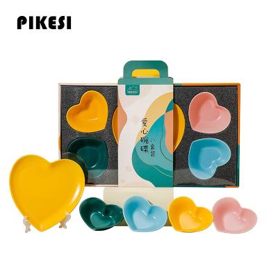 China Viable Wholesale Heart Shape Nut Dessert Salad Bowls Ceramic Tray Dish Porcelain Dinner Plates Tableware Set With Gift Box Package for sale