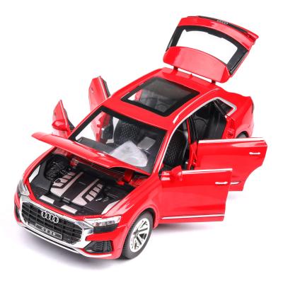 China Toy Diecast Car Diecast 1/24 Zinc Alloy Luxury Model Cars Toy Cars Audi Q8 SUV Alloy Pull Back Scale Vehicles for sale