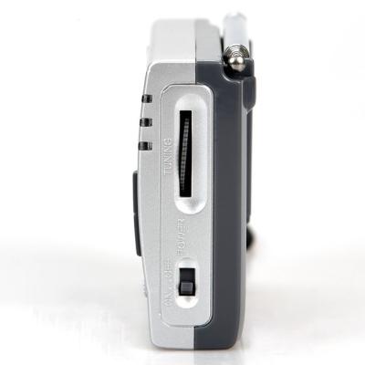 China Portable Belt Clip AM FM Battery Operated Radio By 2 AA 1.5V Batteries Radio With Standard Earphone Jack for sale