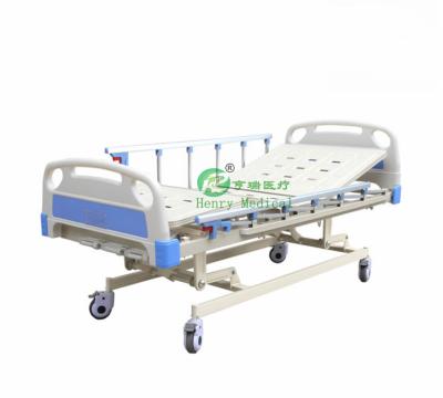 China Hospital Hospital Furniture Medical Beds 3 Cranks Manual Hospital Beds For Patient for sale