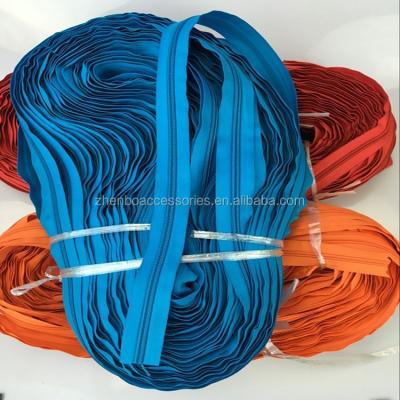 China Wholesale 5 Long Chain Zhenbo Stock Nylon Auto Lock Zipper for sale