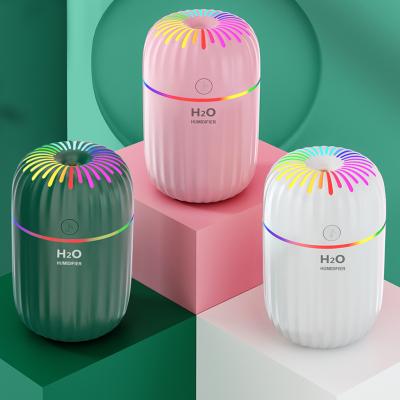 China Glow Humidifiers 2022 Night Cup Spray Humidifier Aroma Essential Oil Diffuser Car USB Air Humidifier Mini 300ml H2O Light Portable for sale