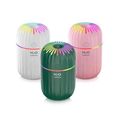 China Spray 2022 Luftbefeuchter 300ml H2O Humidifiers LED Light Mini Humidifier Diffuser Humidifier Portable Car USB Air Humidifier Umidificator Essential Oil Diffuser for sale