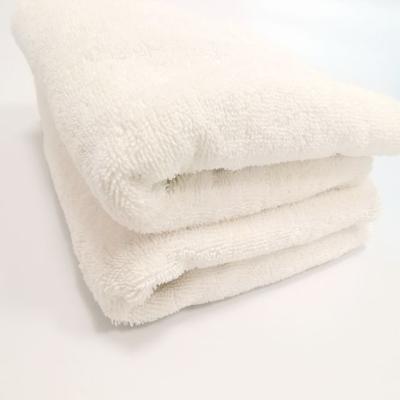 China Strong Absorbency Water Oil White Square Shop Cleaning Cloths Cotton Towel Pure Cheap 100% Wipes for sale