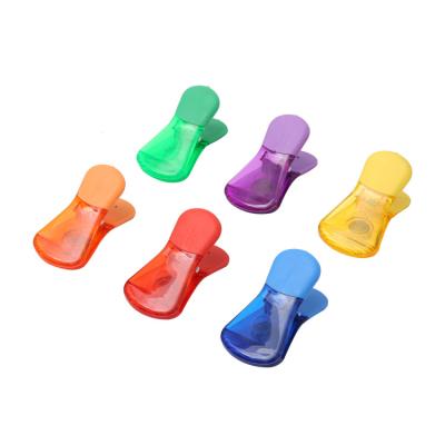 China Viable Reusable Rubber Grip Mini Food Fridge Colorful 6 Packs Snacks Plastic Magnet Clip Paperclip Magnet Sealing Clip for sale