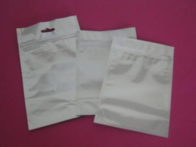 China Zipper Lock Foil Pouch Packaging With Handle For Chemical Powder for sale