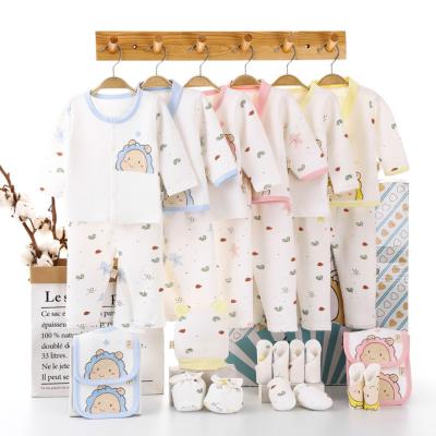 China Full Month Lovely Cardboard Anti-shrink Pattern Design Newborn Baby Romper 100 Cotton Baby Clothing Gift Set for sale