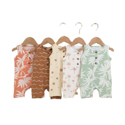 China Wholesale 100% Cotton Coffee Color Wave Pattern Snap Button Simple Style Cotton Baby Boy Sleeveless Rompers for sale