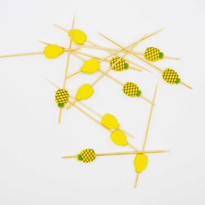 China Pineapple Shape Bamboo Fruit Fruit Stick Eco - Friendly Easily Cleaned Disposable for sale