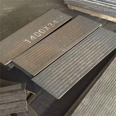 Cina Q235B Base Material High toughness 29 Mm (12+17mm) Thickness Chromium Carbide Overlay Plate in vendita