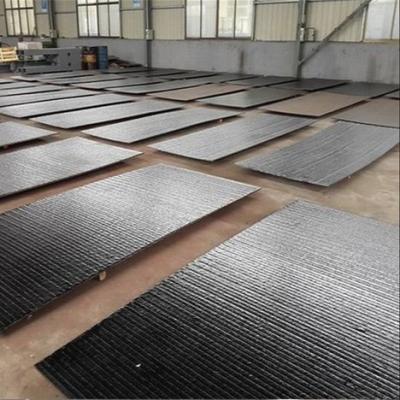 Cina CrC Wear Plate 1500x3000mm 1200x2400mm hardfacing Cladded Plate Chromium Carbide Overlay Wear Plate in vendita