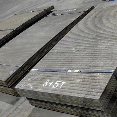 中国 10+4 NM500 ASTM Hardfacing Wear Plate Composite Steel Plates Cladding Wear Plate Chrome Carbide Overlay 販売のため