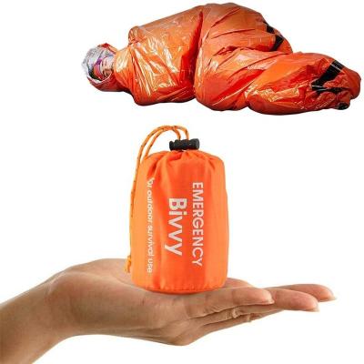 China Outdoor Waterproof Rescue First Aid Factory Survival Lightweight Tactical Gear Foil Reflect 90% Body Heat Emergency Portable Sleeping Bag for sale