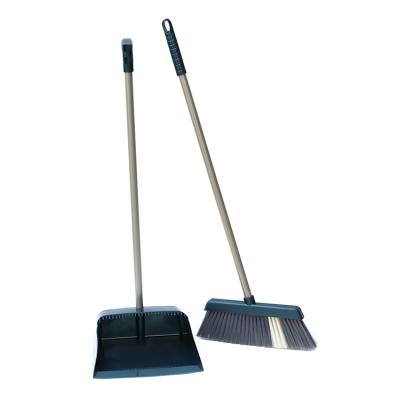 China Floor Wire PET Dustpan Broomstick Broomstick Windproof Home Durable Material Broom and Dustpan Cleaning Set for sale