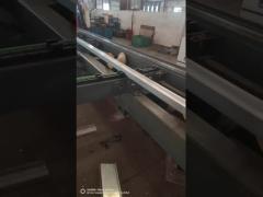 Automatic feeding laser cutting