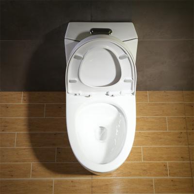 China Top Flush Button Compact Elongated Toilet Siphonic Dual Flushing System for sale