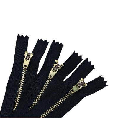 China Wholesale Custom Fashion Metal Zippers 3# Metal Auto Lock Auto Lock Zippers Custom Zipper for Coat for sale