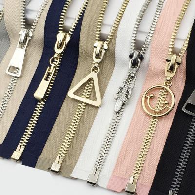 China Other gold high quality garment end-end jacket zippers 5# y teeth custom metal zipper for jacket for sale