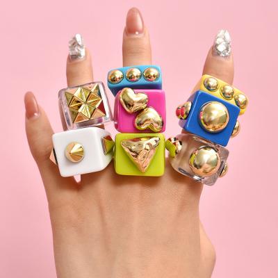 China CLASSIC Taiji Enamel Gold Plated Eco-Friendly Girl New Arrival Acrylic Rings Set for sale