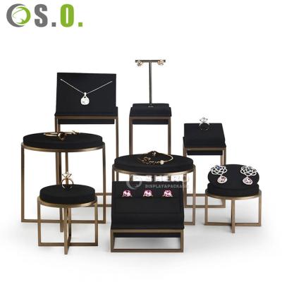 China Jewelry Disply Shero Customized New Jewelry Display Stand Gold Necklace Display Rack Pendant Bracelet Tray Set for sale