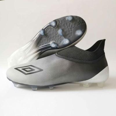 China Fashion\Wholesale Comfortable\Durable Soccer Boots Cutie White And Black Gradient Printed On Fine Grain Soccer Shoes With Unique Low Cut TPU Soccer Boots for sale