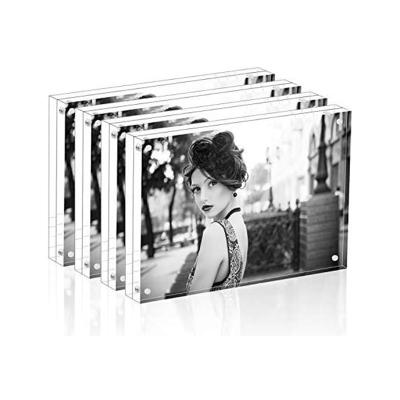 China Wholesale Luxury Modern Acrylic Magnetic Photo Frame Customized Customized Decorative Picture Holder for sale