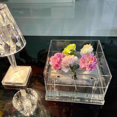 China Morden Simple Wholesale Manufacturer Clear Acrylic Rose Flower Box Acrylic Flower Display Box With Lid for sale