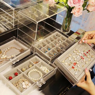 China Wholesale Low Price Mordern Best Quality Luxury Acrylic Jewelry Storage Box Gem Jewelry Display Box for sale