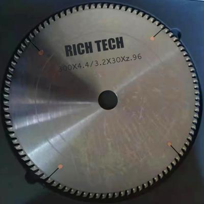 China MDF PCD saw blades 300X4.4/3.2X30XZ96 TCG for MDF, melamineand plywood for sale